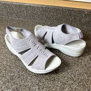 Bzees Womens 9M Lt Purple Fabric Comfort Casual Sandal Sling Back Wedge Open Toe